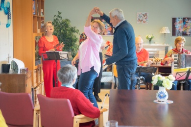 Sfeerimpressie van Dagbegeleiding ouderen bij  De Rijnhoven