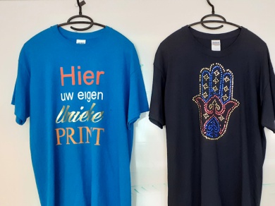 Sfeerimpressie van T-shirts bedrukken en versieren bij  WIJ 3.0